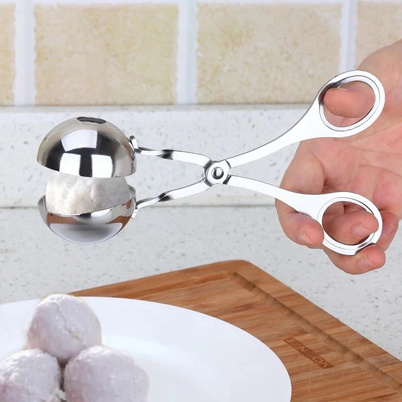 Non-Stick Meatball Maker – Practical Kitchen Tool & Cooking Scoop